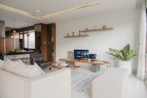 Magenta Hill View Villa 6 bedrooms with a private swimming pool
